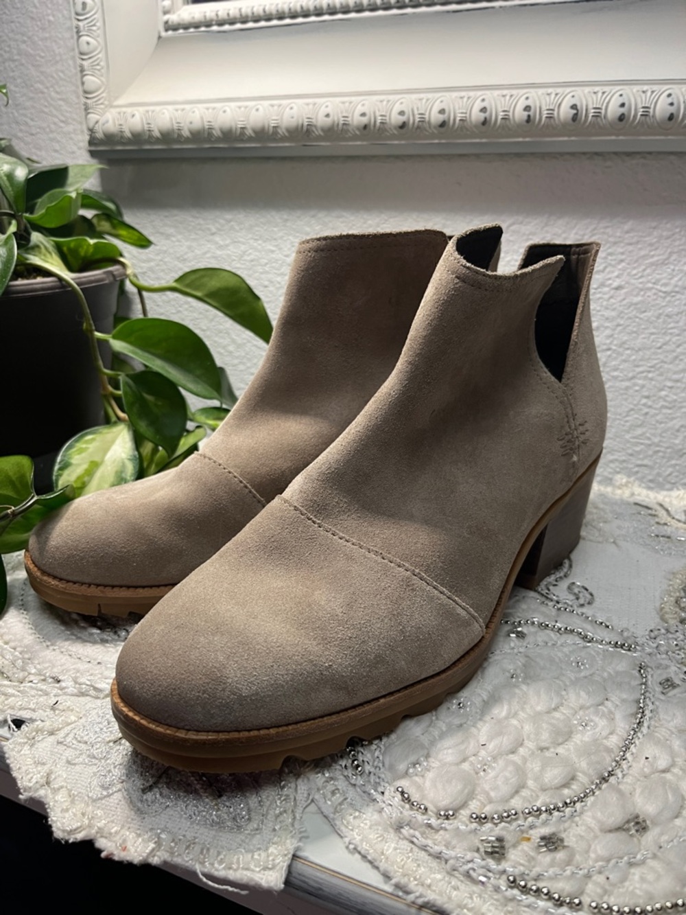 NWT Sorel Women’s Cate Cut Out Boot - Ash Brown - 10.5 (as is) - Picture 2 of 13